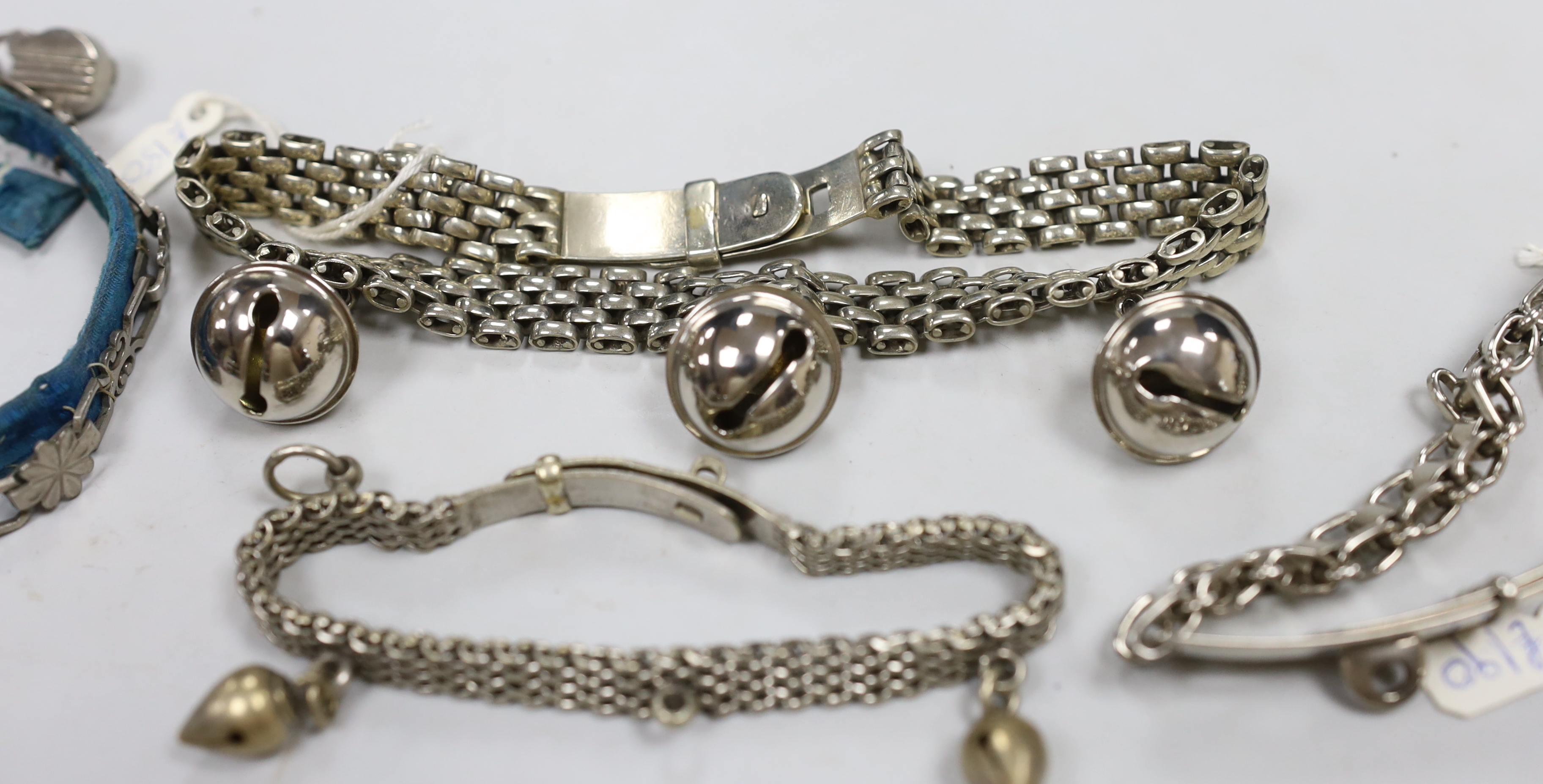 Four vintage metal chain dog collars for bears